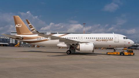 1st-ACJ320neo.jpg