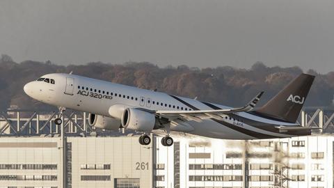 20181116-P3616-MSN8403-A320ACJ-F1-HR-005r.jpg